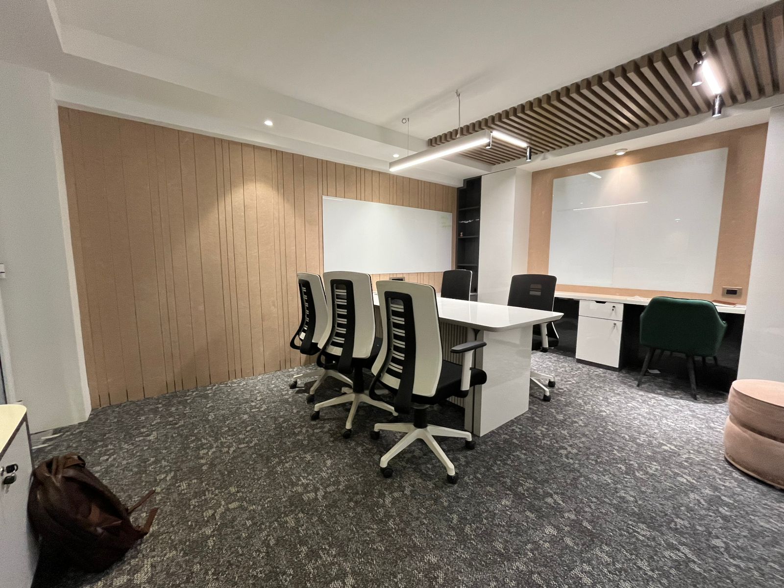 Global Green Interior Design Company Logo - Sustainable Design Experts